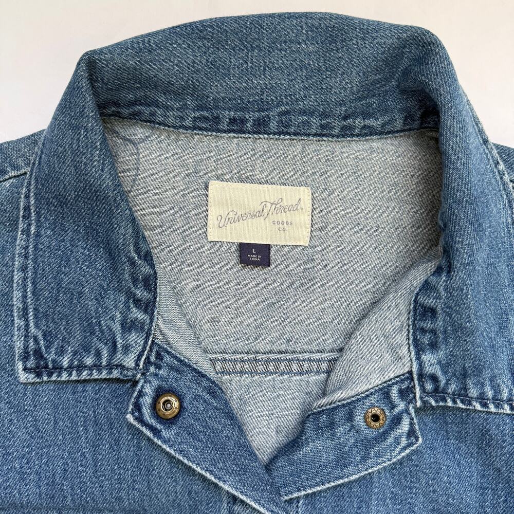 Universal Thread Denim Utility Jacket Size L, EUC… - image 2